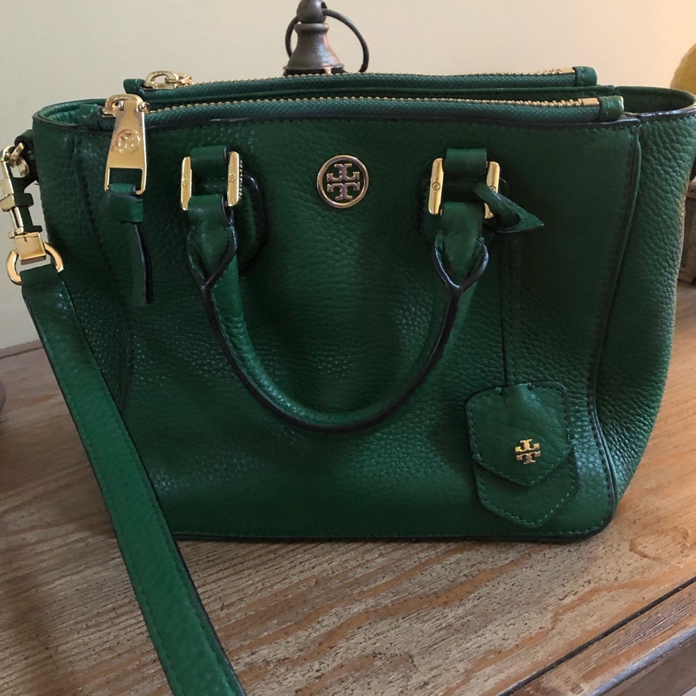 Tory Burch Robinson Double Zip ☘️